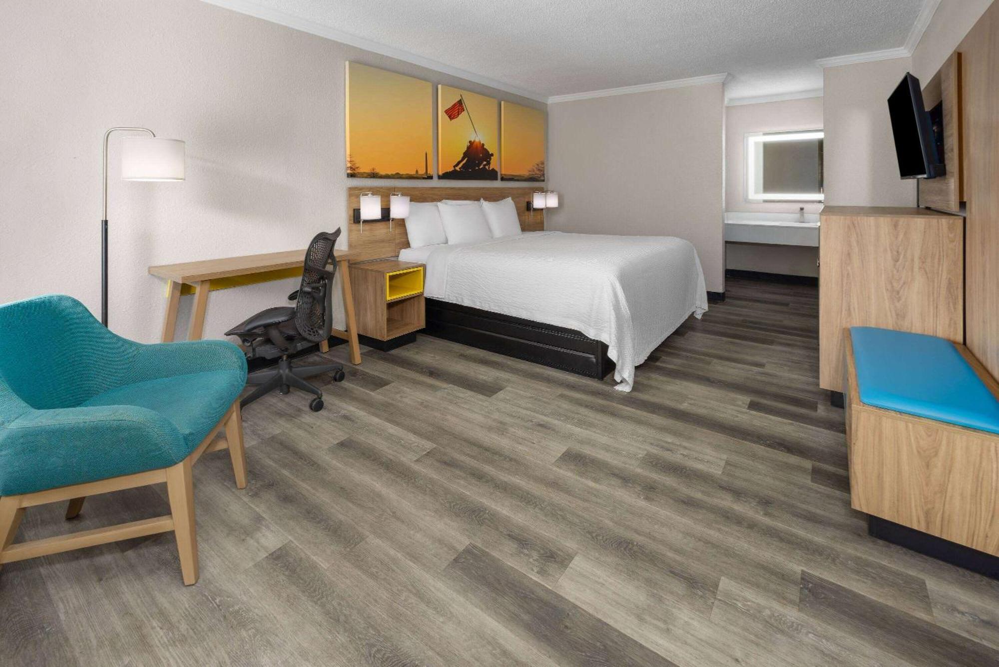 Days By Wyndham Near Stewart, Newly Renovated, Free Hot Breakfast, Restaurant And Bar 2* Hinesville