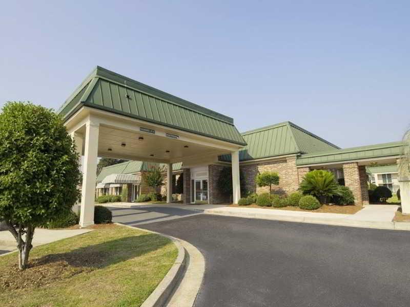 Hotel Days By Wyndham Near Stewart, Newly Renovated, Free Hot Breakfast, Restaurant And Bar Hinesville