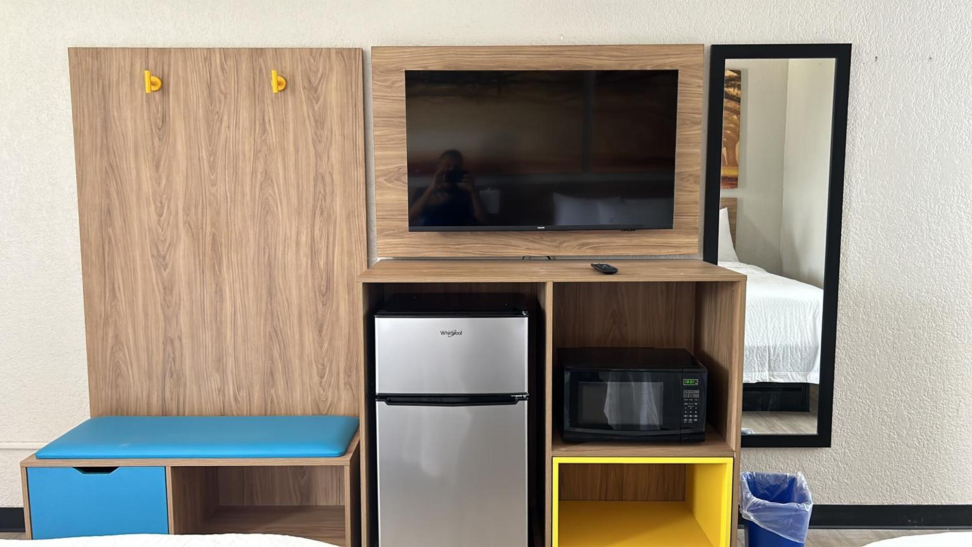Days By Wyndham Near Stewart, Newly Renovated, Free Hot Breakfast, Restaurant And Bar Hotel 2*