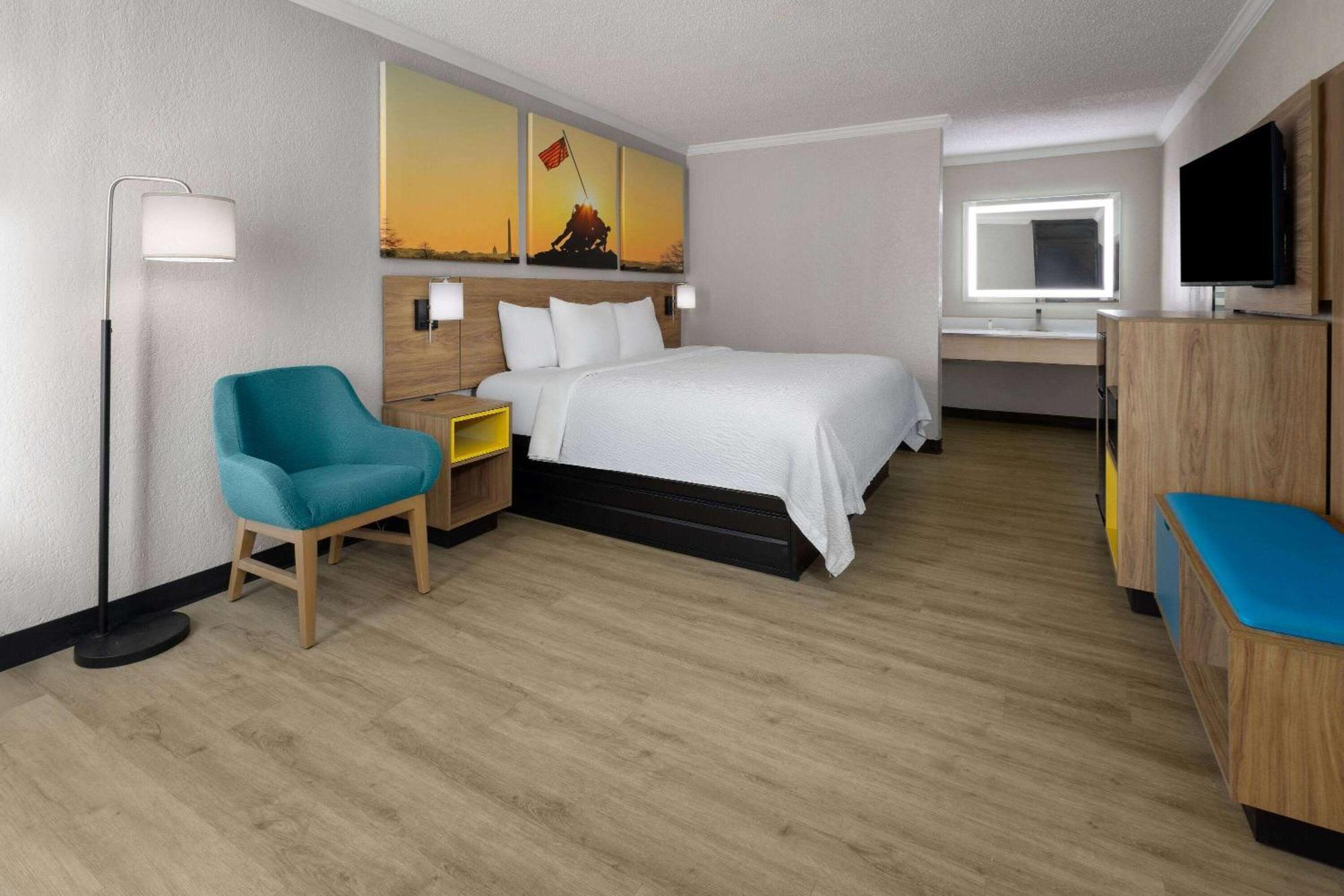 Hotel Days By Wyndham Near Stewart, Newly Renovated, Free Hot Breakfast, Restaurant And Bar Hinesville